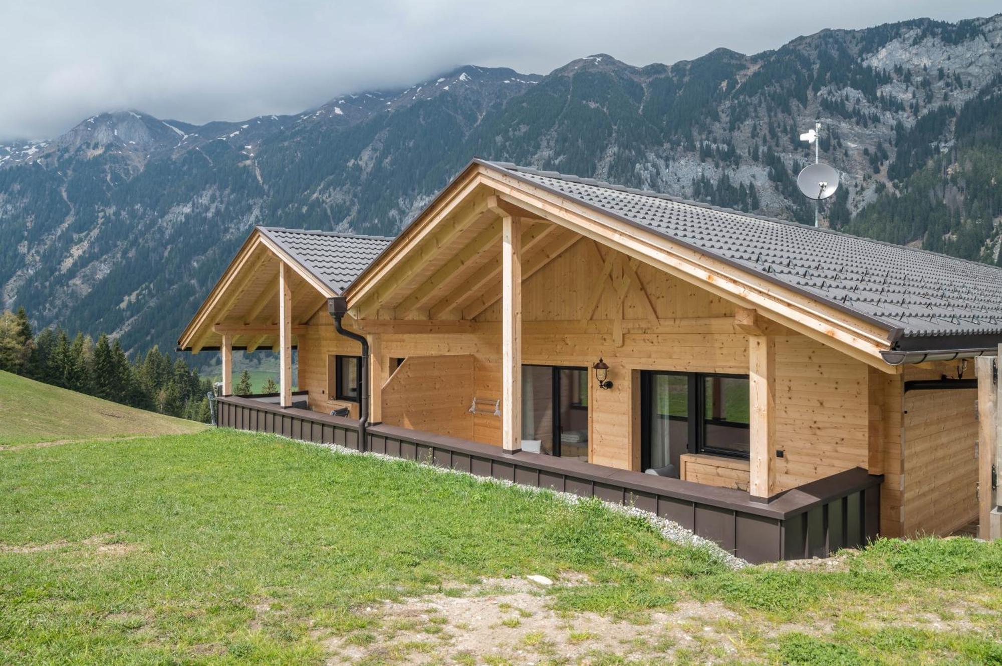 Blosegghof Bergchalets Waldblick Racines Ngoại thất bức ảnh