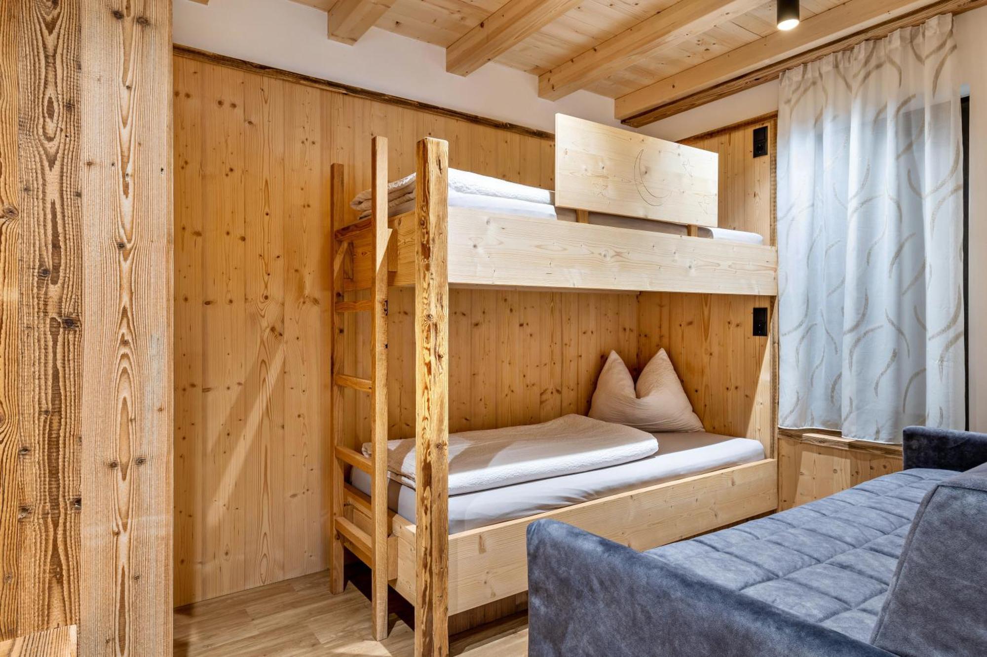 Blosegghof Bergchalets Waldblick Racines Ngoại thất bức ảnh
